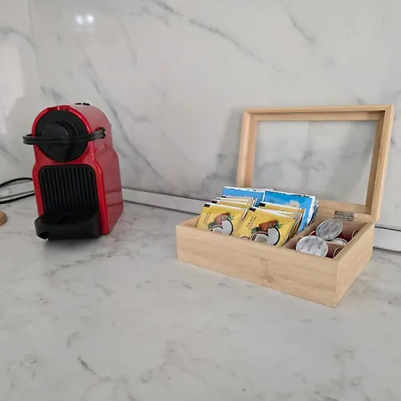 Cozy 2 Bedroom Steps To Seafront *