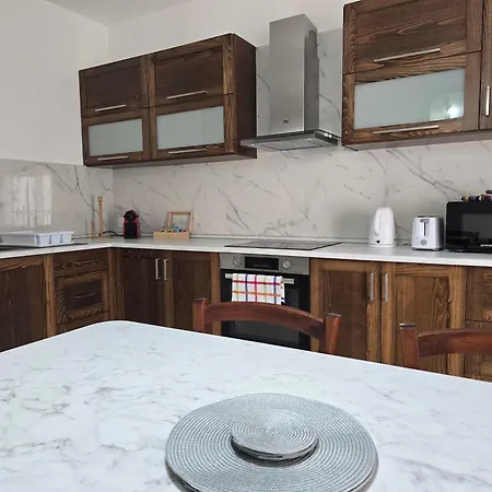 Cozy 2 Bedroom Steps To Seafront * Gzira