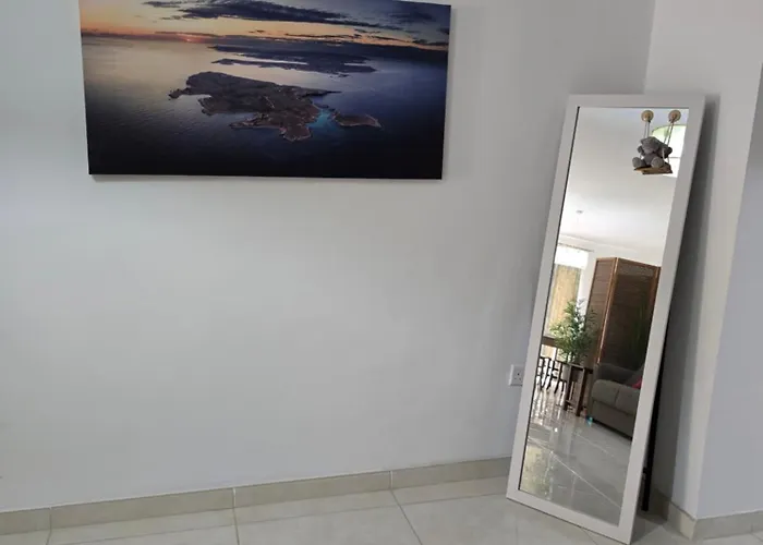 Lägenhet Cozy 2 Bedroom Steps To Seafront