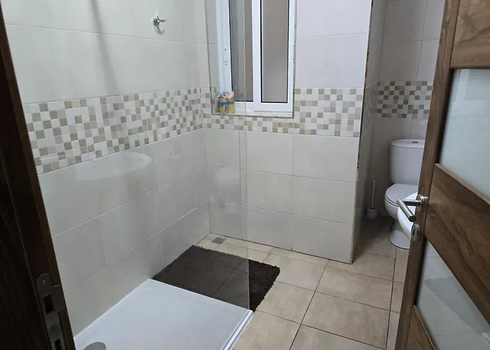 Cozy 2 Bedroom Steps To Seafront Lägenhet